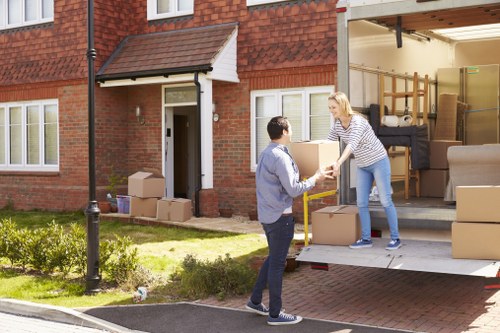 Furniture pick-up service for a Hollandpark home exterior