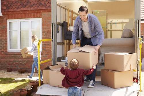 Moving van service for Holland Park residential streets