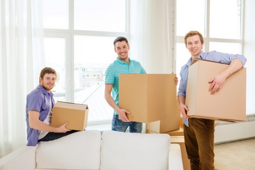Smooth and professional house move in Hollandpark