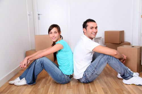 Local office moving team handling access and parking challenges in Hollandpark