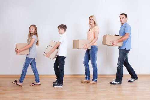 Local removals service planning access and parking in Hollandpark